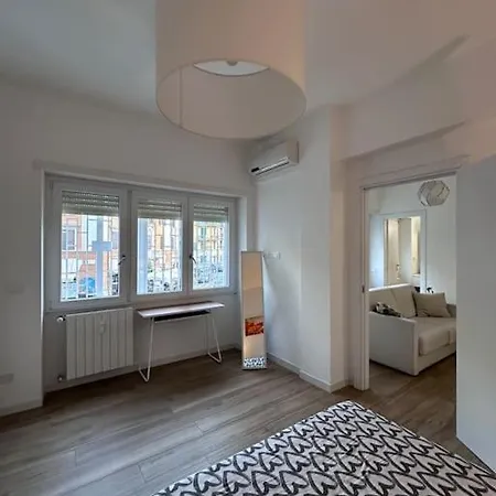 Otium - Tarquinia * רומא